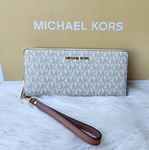 Michael Kors Wallet Original Brand New With Tag